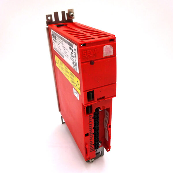 SEW MC07B0004-2B1-4-00 Eurodrive frequency inverter MOVITRAC B general industrial series